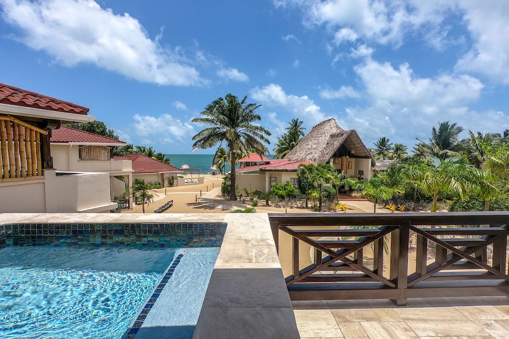 The Lodge at Jaguar Reef