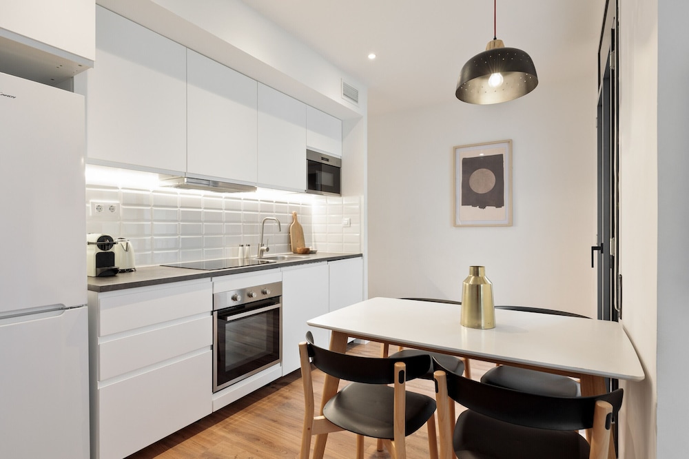 Urban Chill Apartments By Olala Homes
