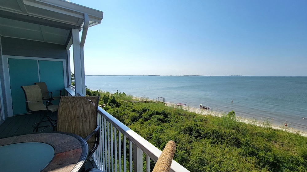 Bay View Villas 3 by Tybee Vacation Rentals