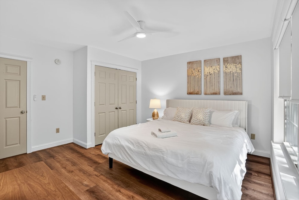 Gray Woodland Escape Golf, Pool & Cinema 5 Bedroom Home