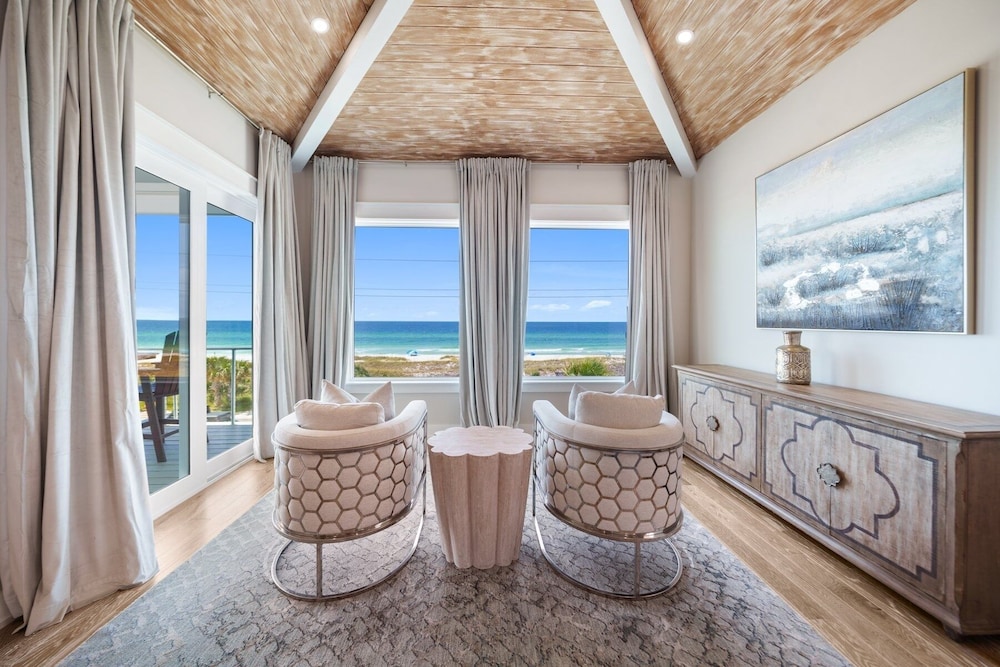 Teddy's Heaven 7 Bedroom Home