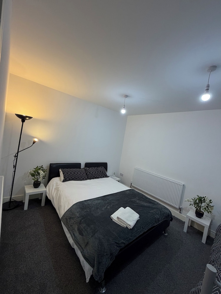 Seabreeze Suit Bournemouth Boscombe
