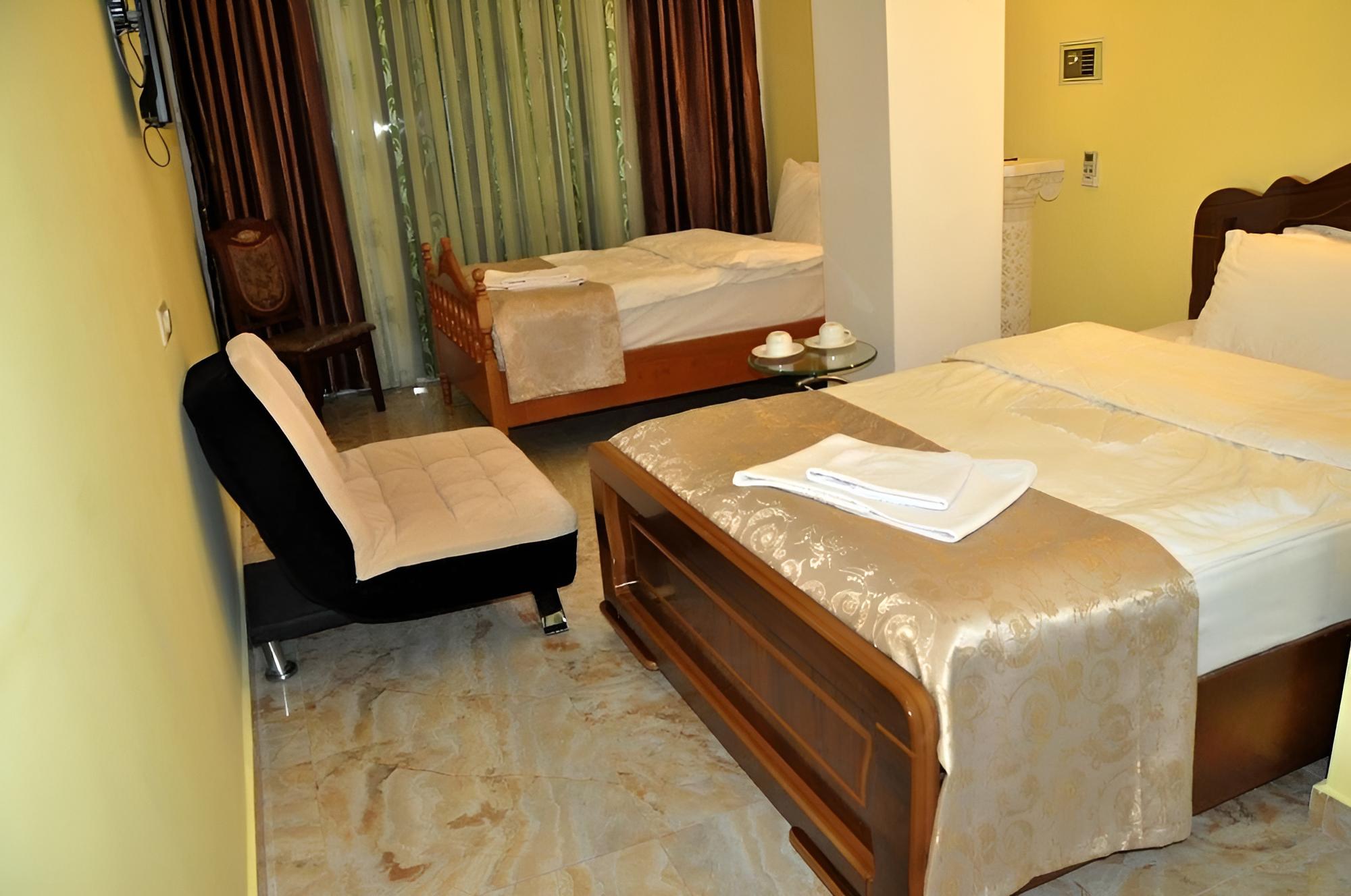 Hotel White Palace