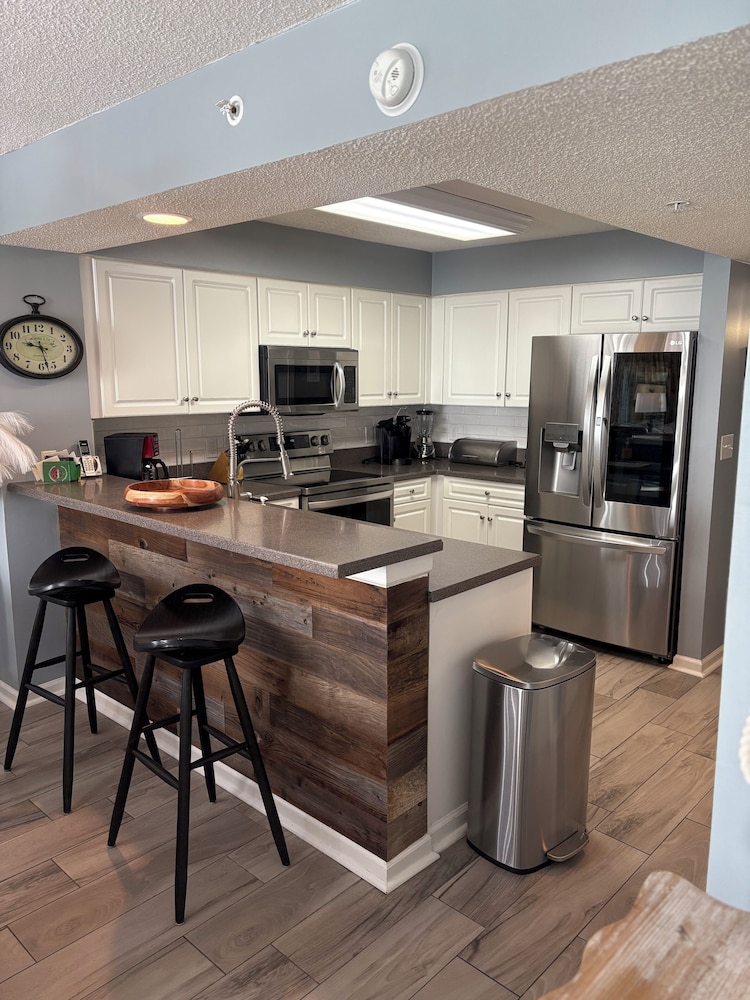 Picture Perfect- Oceanfront Condo