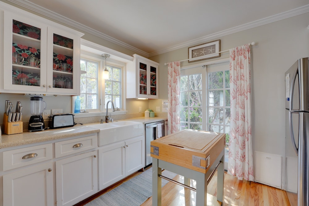 Coral Cottage