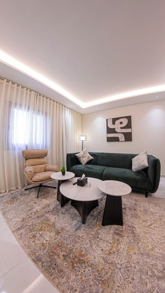 Hometel Rawda