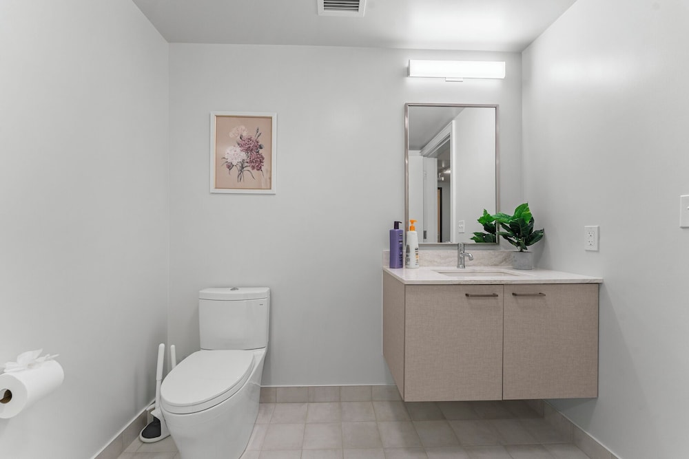 Furnished Apts near Harvard Stadium