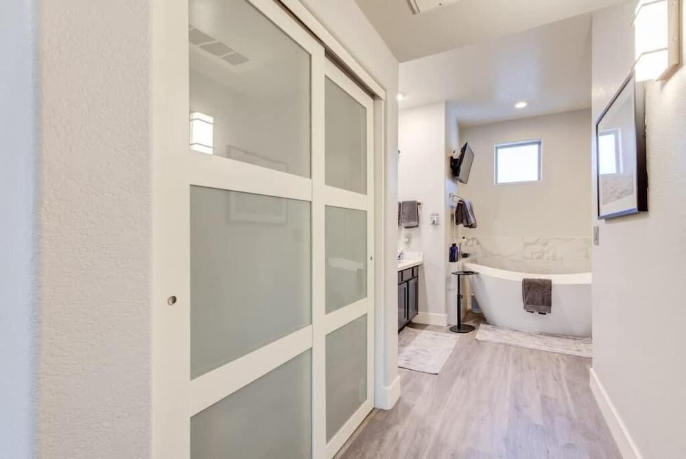 Scottsdale Condo Overlooking Golf Course