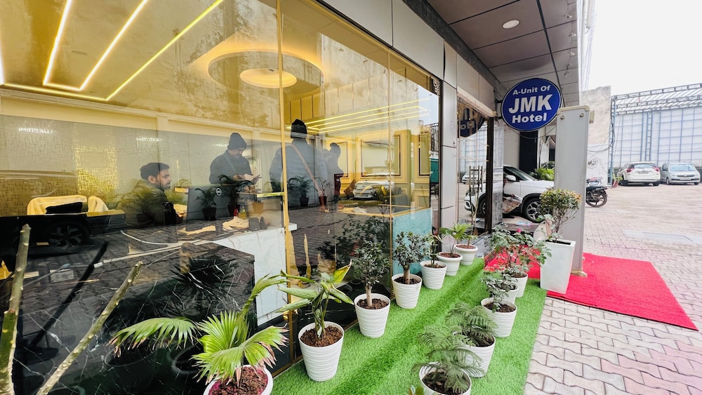 Hotel JMK - Managed by JMD Group