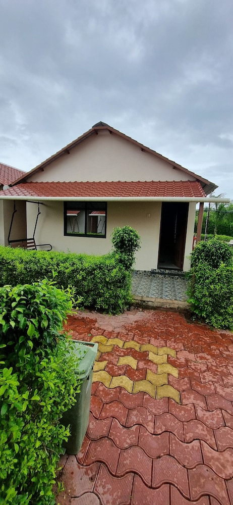 PATANG FAMILY RESORT