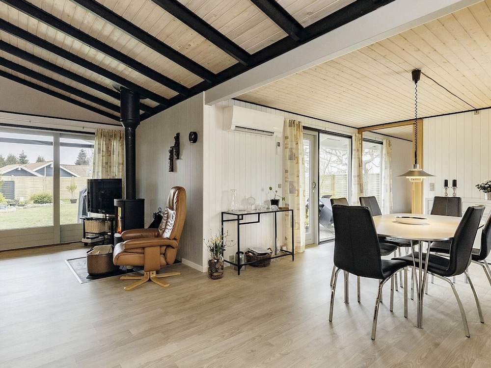 4 Star Holiday Home in Vaeggerlose