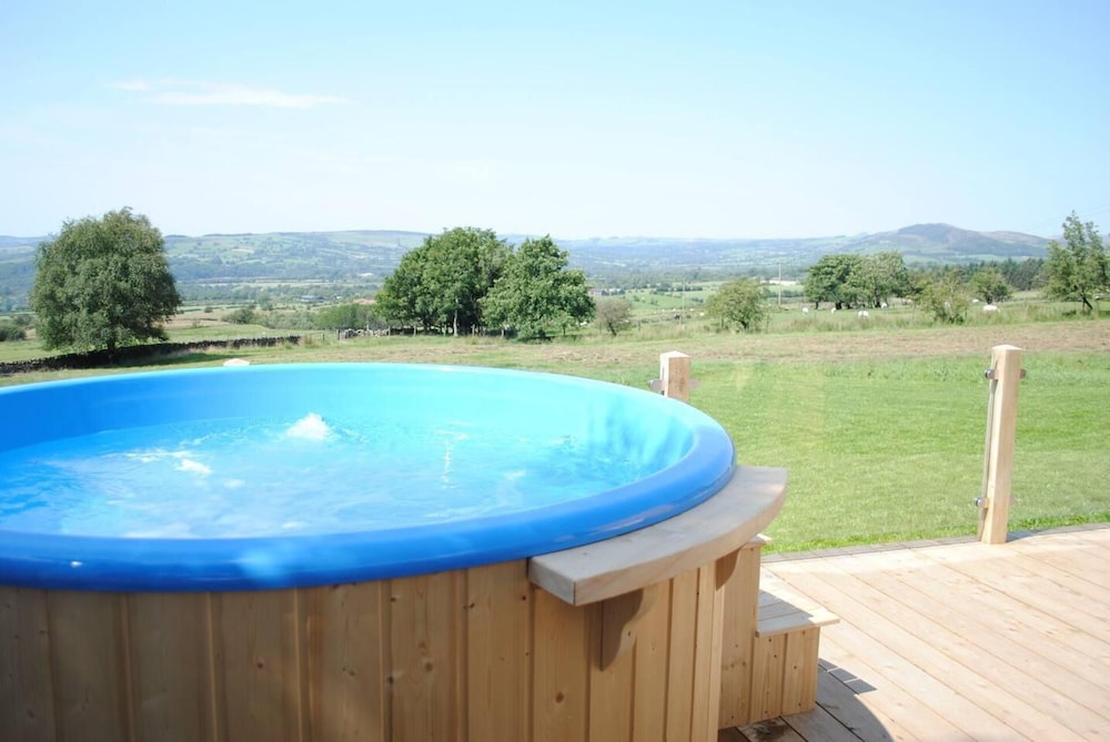 Brambles Farm Peak District Lodge view 2