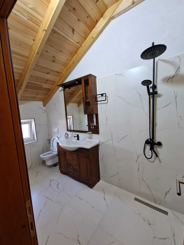Guest House Korabi