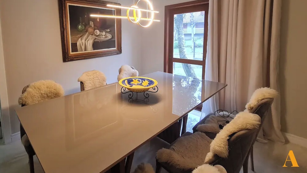 Casa Charmosa em Gramado 4 Qtos Lareira