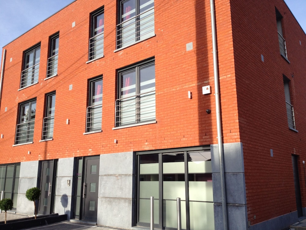 Hotel Verone Rocourt - Image 1