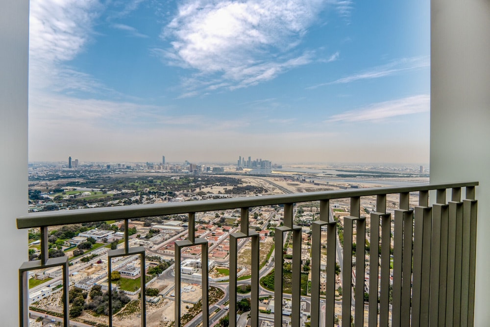 Easygo- Sky High 1bdr Downtown Views 03