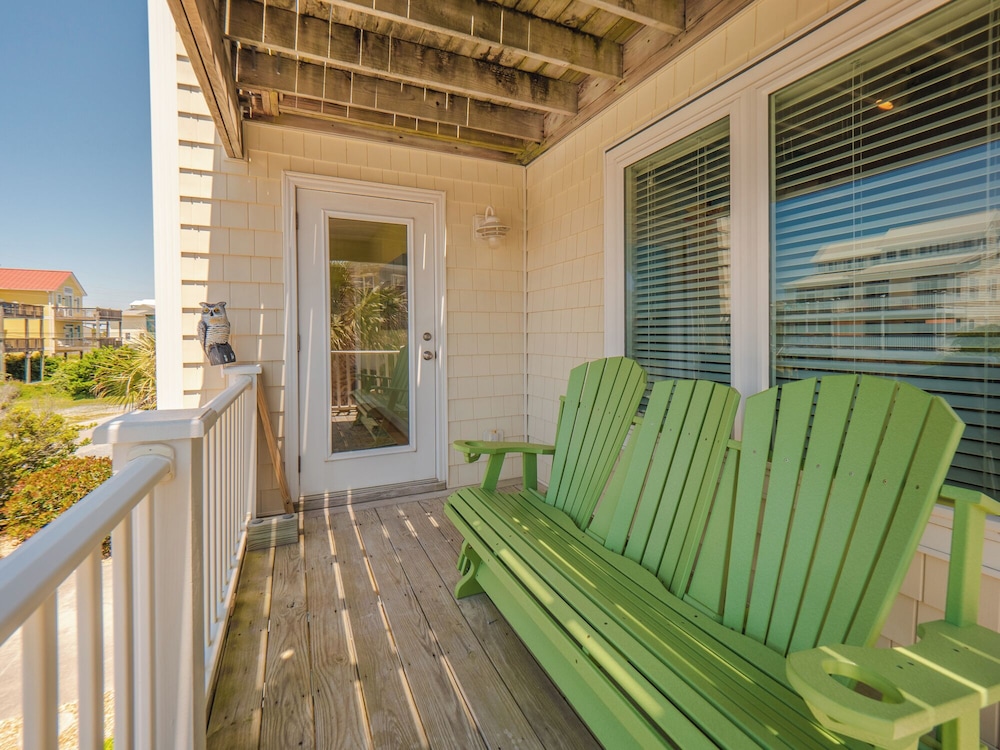 10,000 Reasons by Topsail Realty