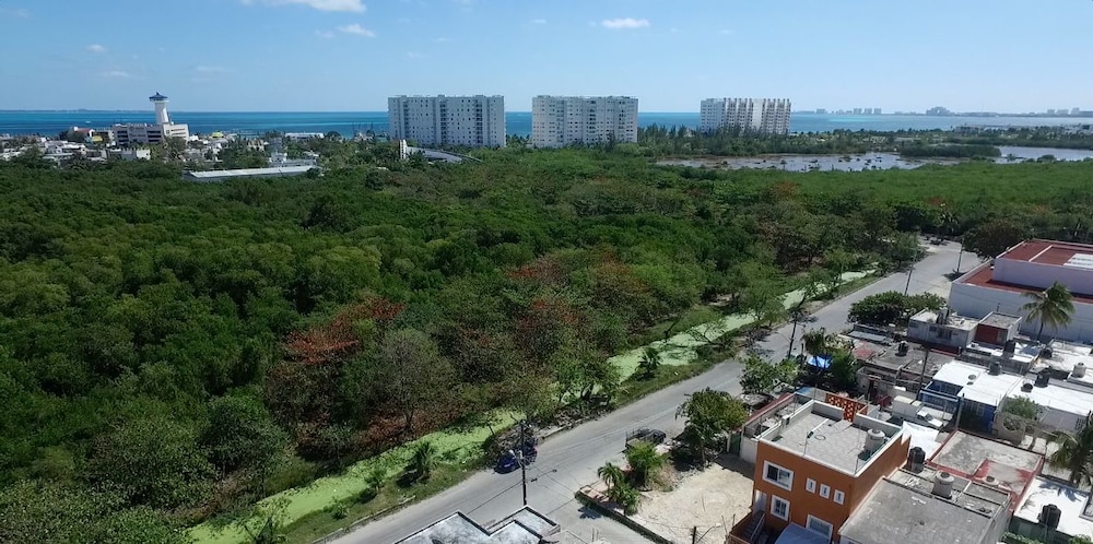 Bahari Cancun - Adults Only