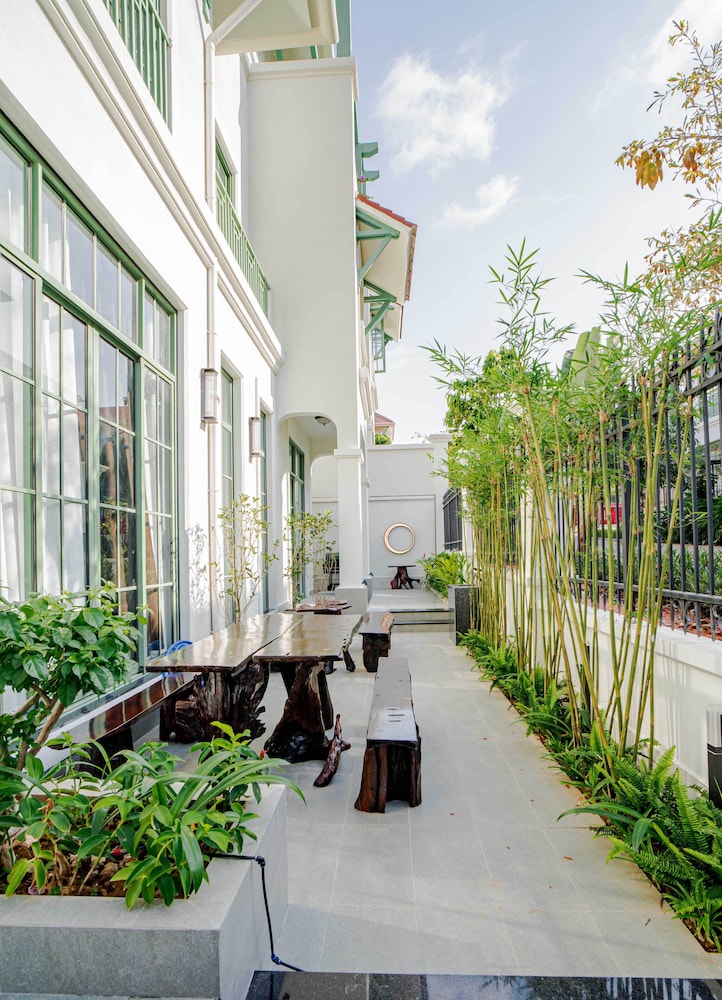 Hayha Villa - Tropical Garden Khem Beach