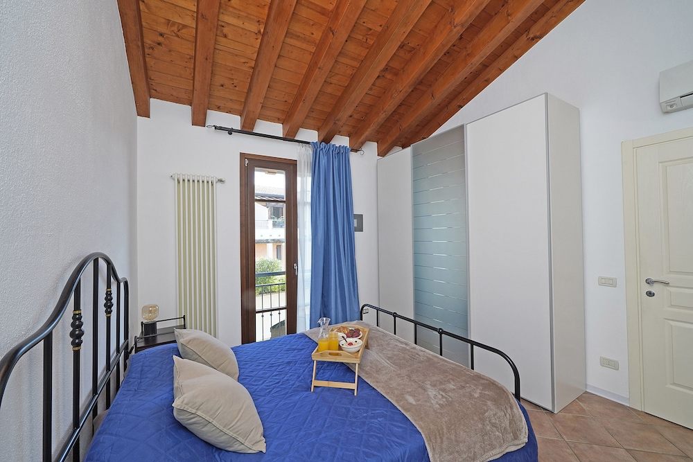 La Rocca 2-11 by Wonderful Italy