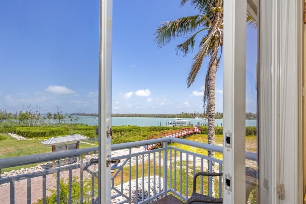 Raptiva Captiva Island 3 Bedroom Home