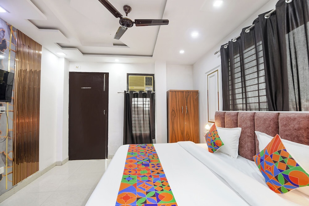 Fabhotel Celebration Home