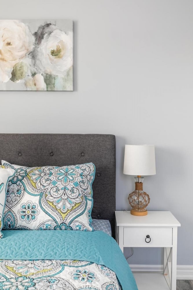 Modern 3BR House Steps to the Beach - Image 2