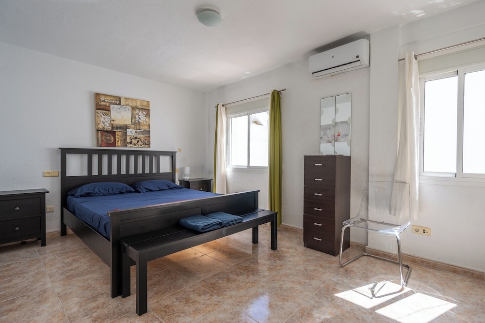 Condo 50m From Los Boliches Beach in Fuengirola