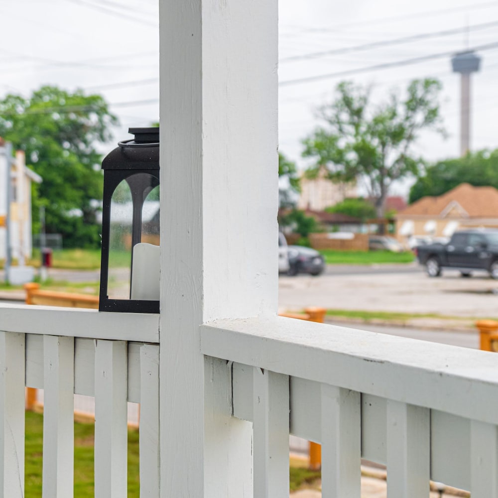 Trendy Historical Home Near Downtown Attractions