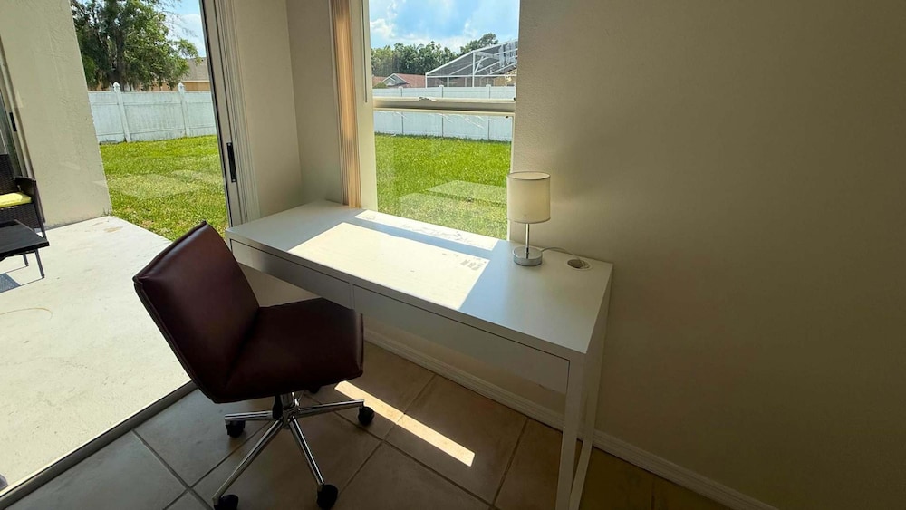 Upstay Stylish 3BR Family-friendly Retreat w Patio