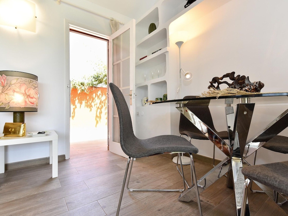 Bungalow in Maspalomas Near Beaches & Pool