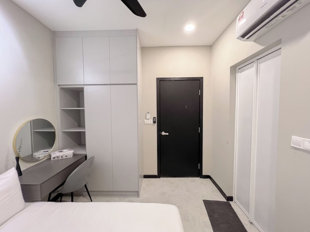Neu Suites by Manhattan Group