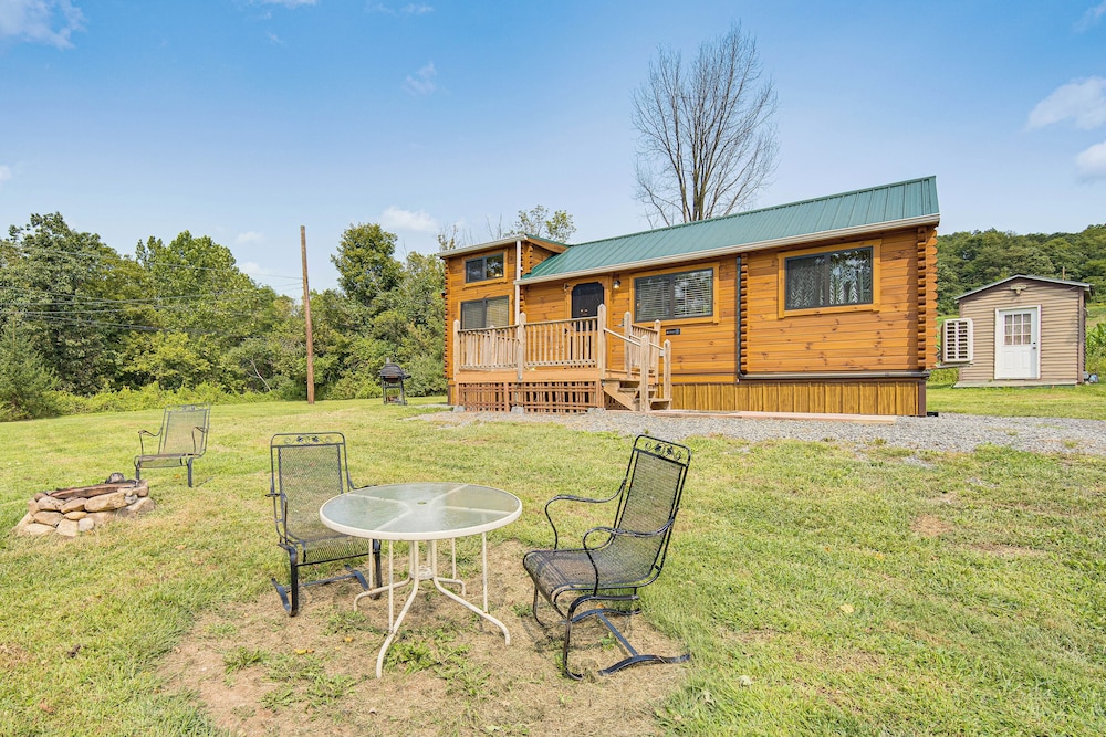 5 Mi to Susquehanna Boating! Secluded Log Cabin