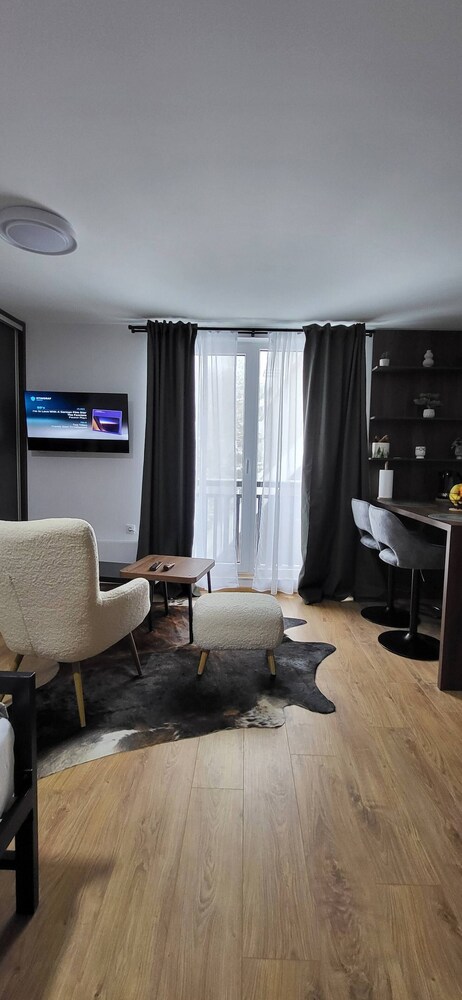 Pino Nero- Apartment