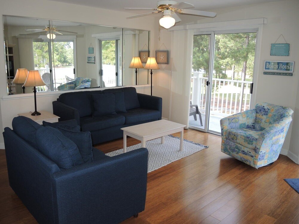 2909m 1 Bedroom Condo