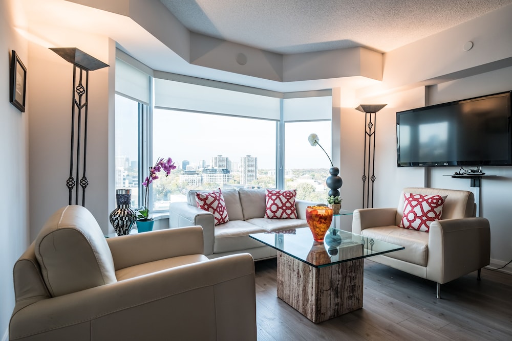 QuickStay - Luxury Executive in Yorkville (Yonge & Bloor)
