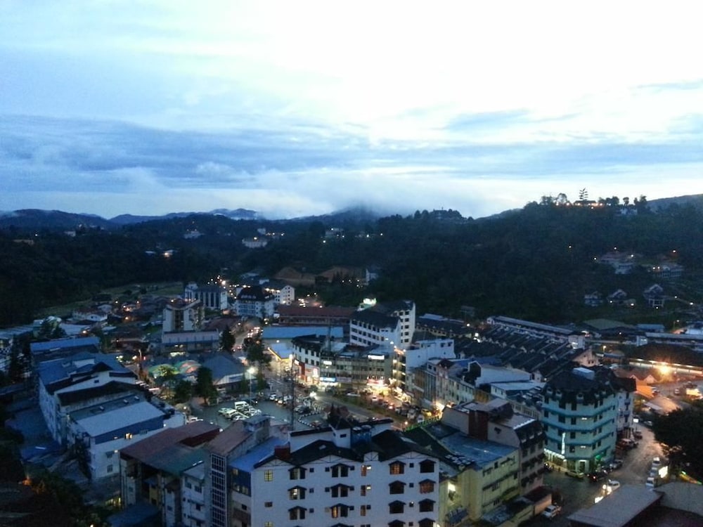 Aaron Apartment at Crown Imperial