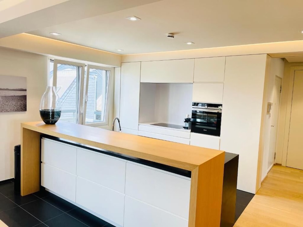 1 bedroom in the Heart of City Center view 3