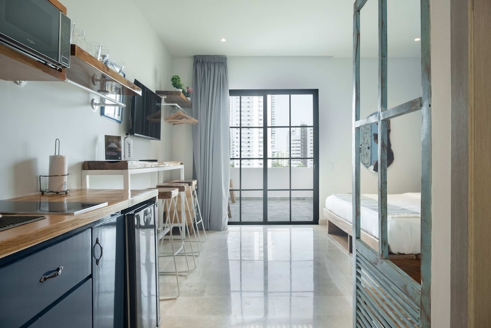 w Fascinating Loft w Balcony in Bocagrande