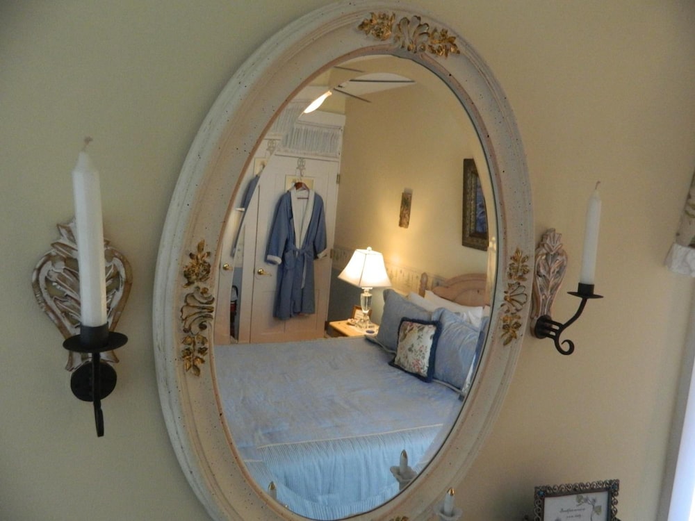 E J Bowman House Bed & Breakfast