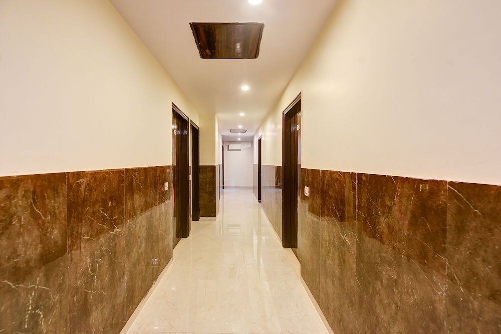 Fabhotel Golden Key Residency