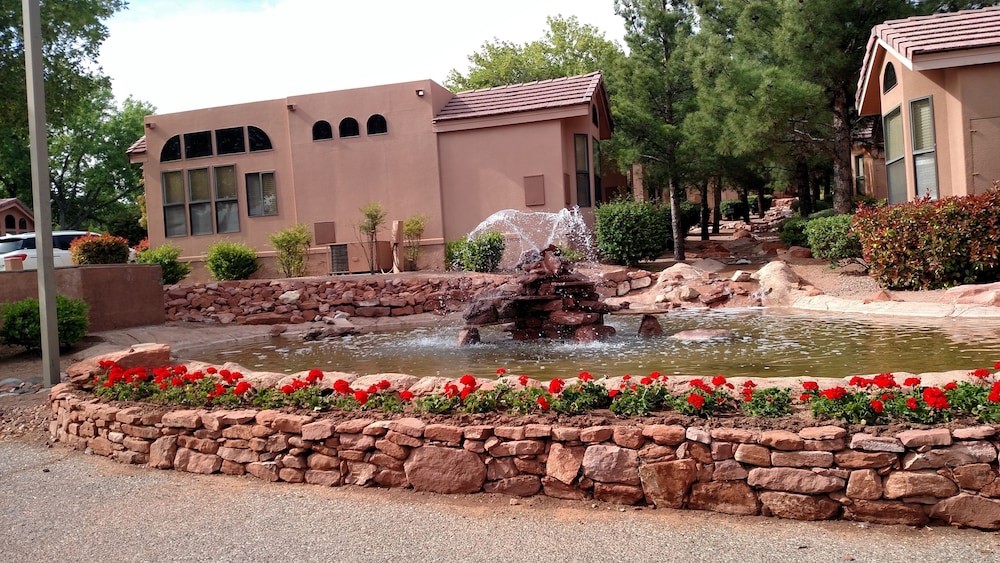 Sedona Pines Resort