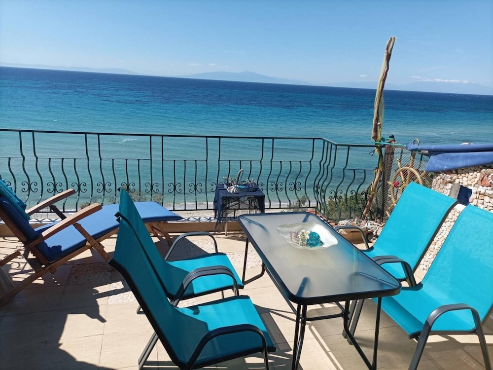 G J on the Sea Cozy Apartment - Siviri Halkidiki view 3