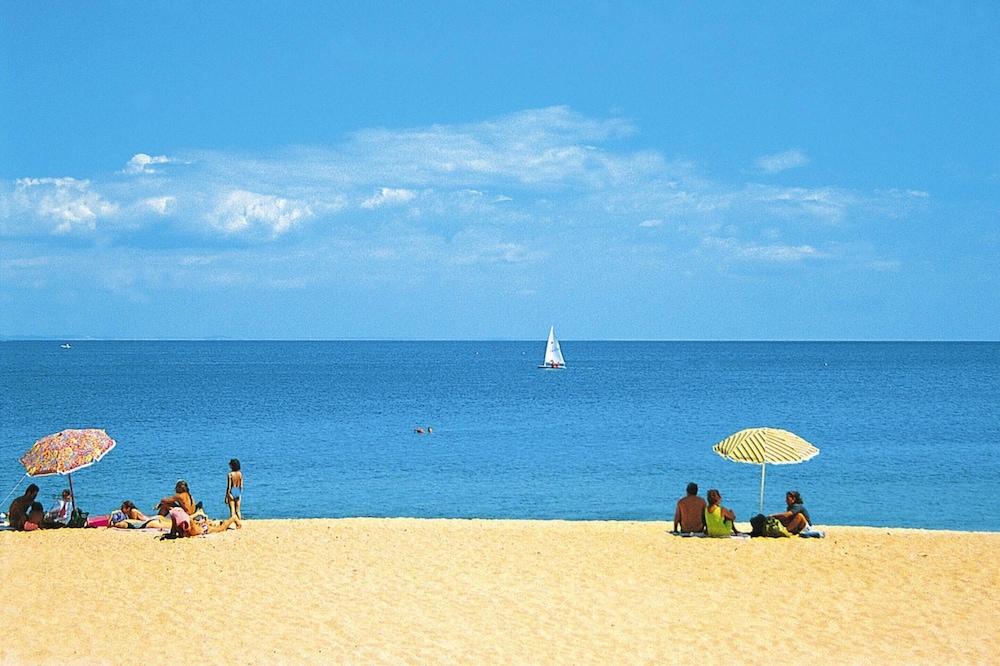Apartment in Ghisonaccia Near Sandy Beach