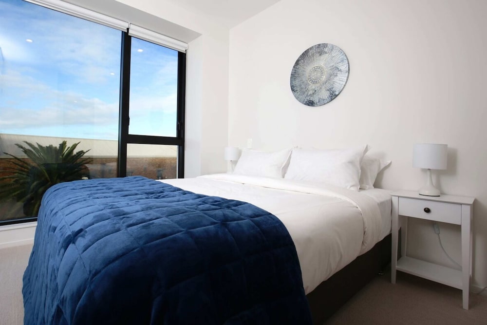 2 Bed Apt Heart of Ponsonby Gym view 2