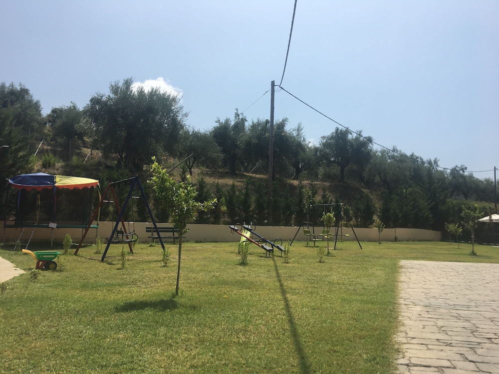 Anilio Plaza