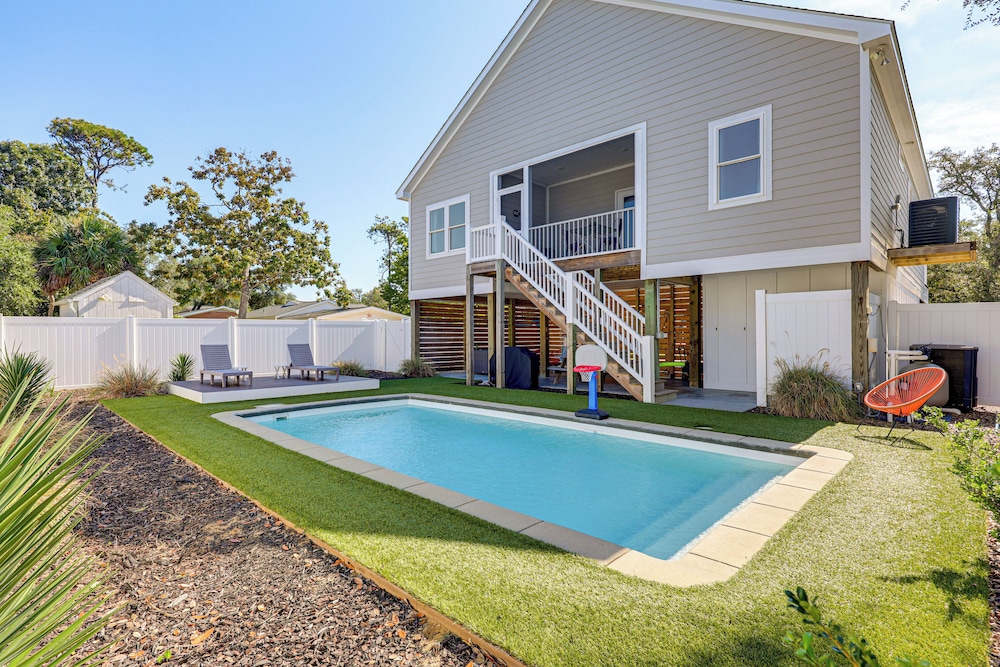 < 1 Mi to Beach: Home w/ Pool in Oak Island!