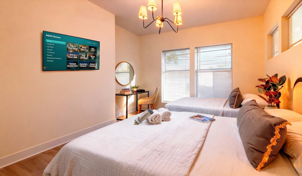 Luxury Retreat Double Rooftop Deck Game Room