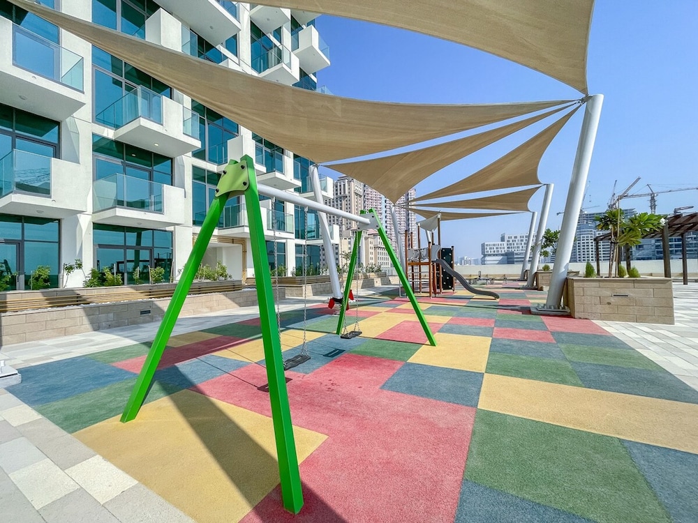Wonderful Studio Apartment With Balcony at Farhad Azizi