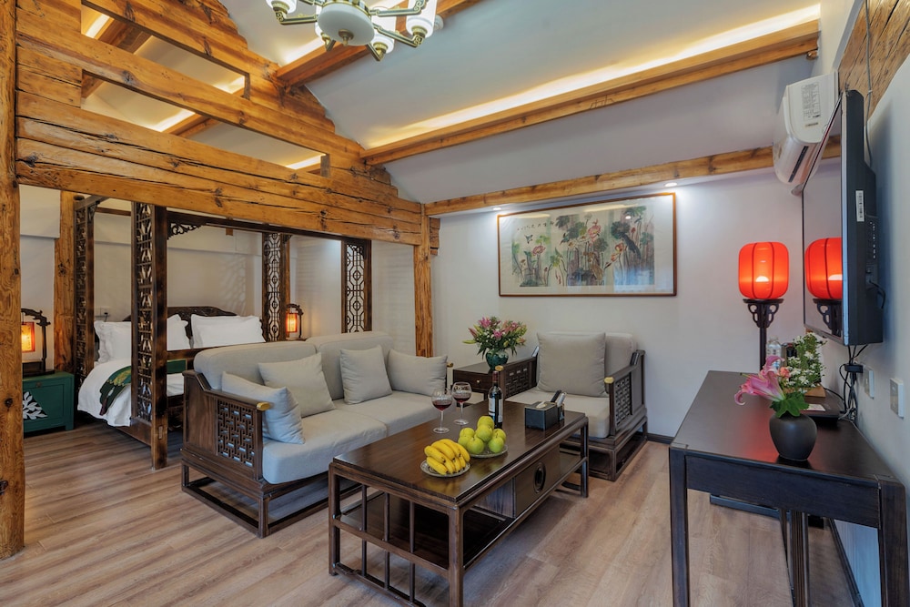 Yiyuan Snow Mountain View Historical Naxi House - Lijiang Old Town Mufu branch